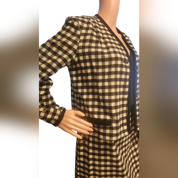 1980s Vintage 2 piece wool suit size M/L - Picture 2 of 14